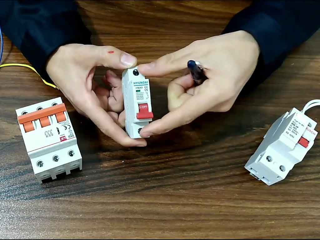 آموزش برق ساختمان و سیستم‌های حفاظتی